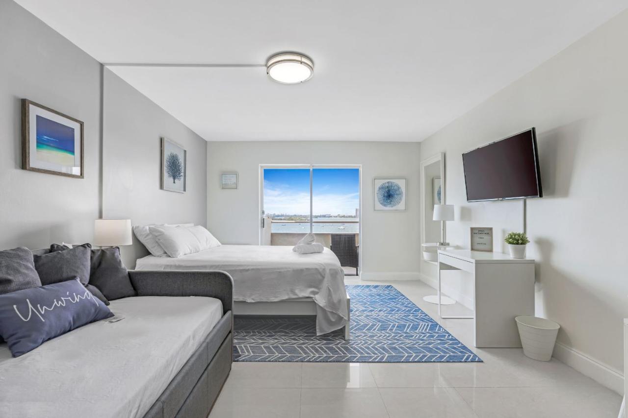 Waterfront With Free Parking Appartement Miami Beach